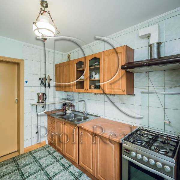 Продаж 3-кімнатної квартири 60 м², Володимирська вул., 2Б