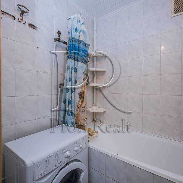 Продаж 3-кімнатної квартири 60 м², Володимирська вул., 2Б