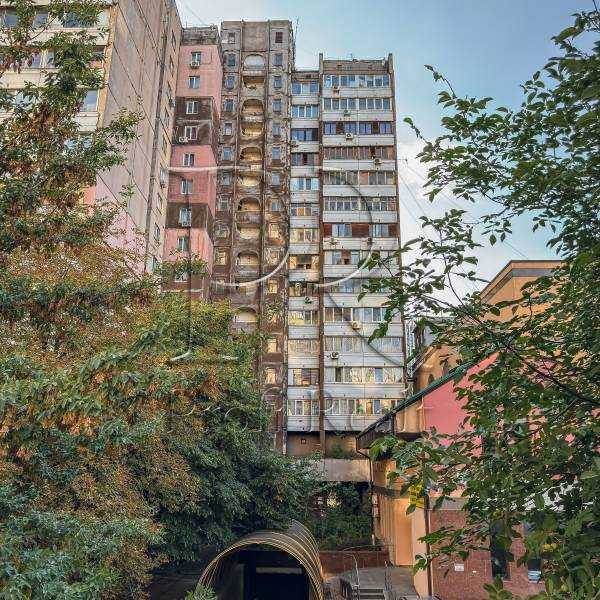 Продажа 3-комнатной квартиры 87 м², Вячеслава Черновола ул., 8