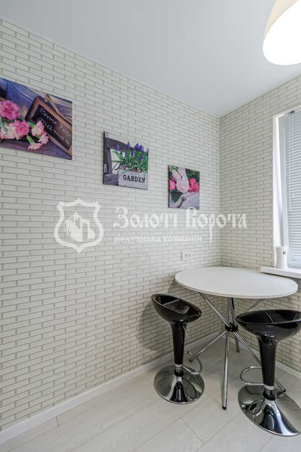 Продажа 2-комнатной квартиры 45 м², Академика Туполева ул., 15Б