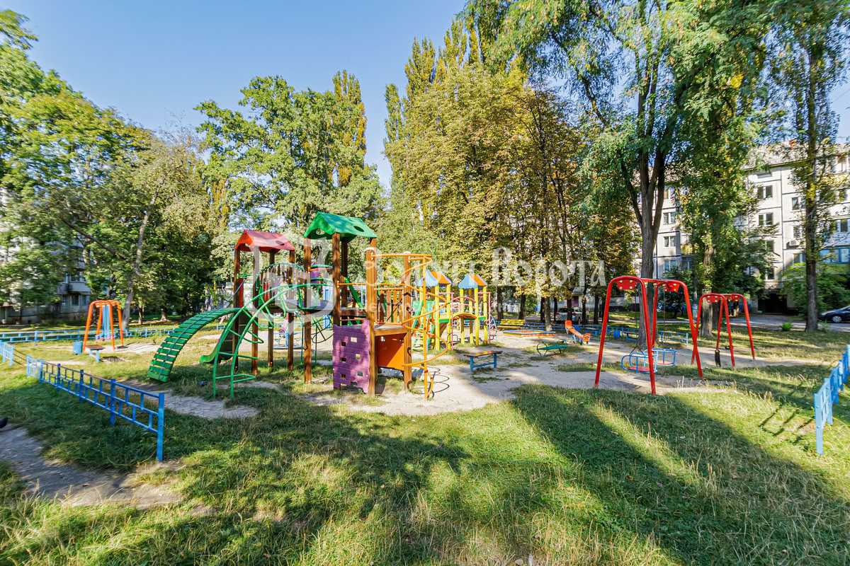 Продажа 2-комнатной квартиры 45 м², Академика Туполева ул., 15Б