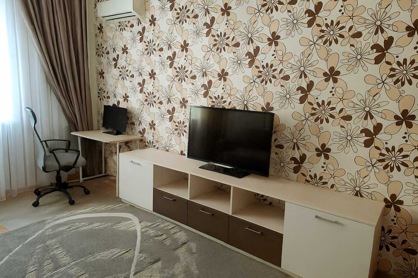 Продаж 1-кімнатної квартири 44.2 м², Юрія Кондратюка вул., 7
