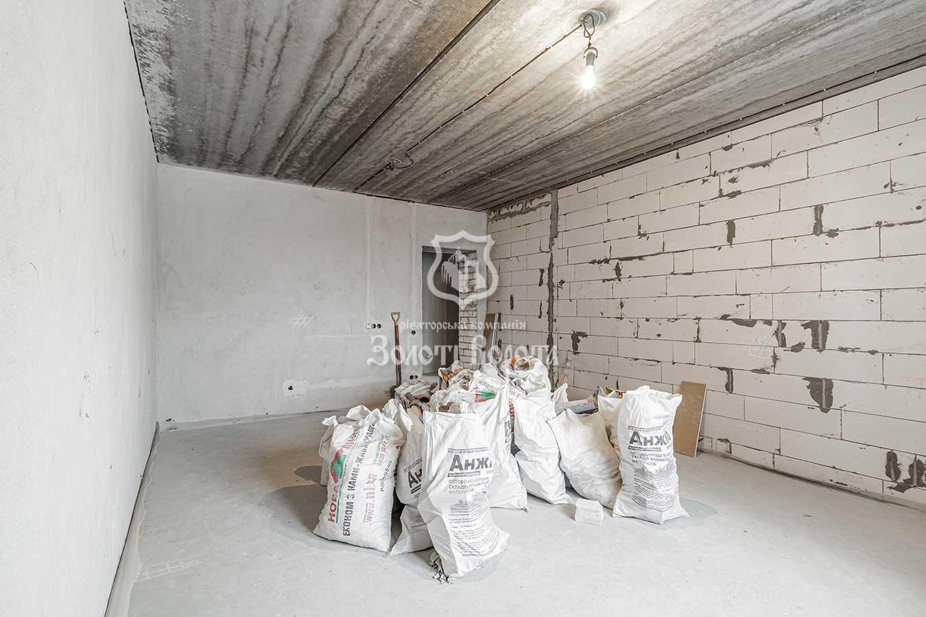 Продаж 1-кімнатної квартири 56 м², Машинобудівників вул., 14а-к2