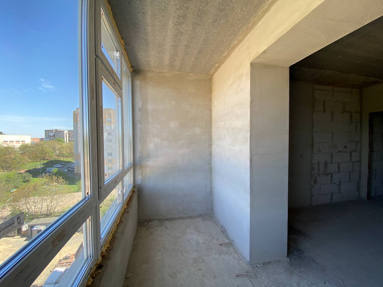 Продаж 2-кімнатної квартири 60.94 м²