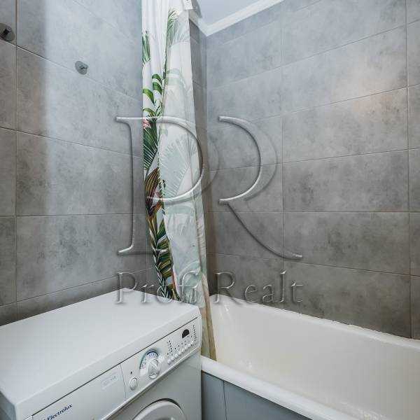 Продаж 1-кімнатної квартири 41 м², Олександра Попова вул., 5