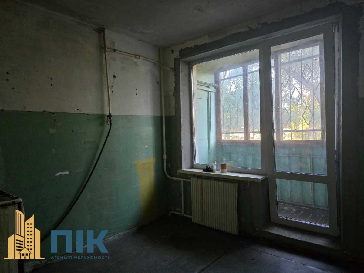 Продаж 2-кімнатної квартири 55 м², Академіка Заболотного вул., 128