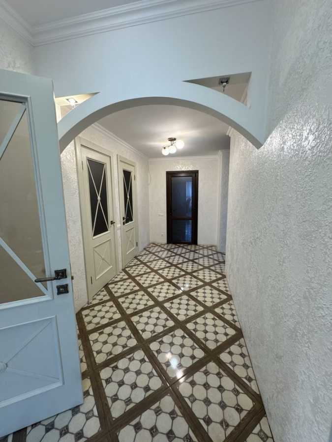 Продажа дома 195 м², Бурштинова