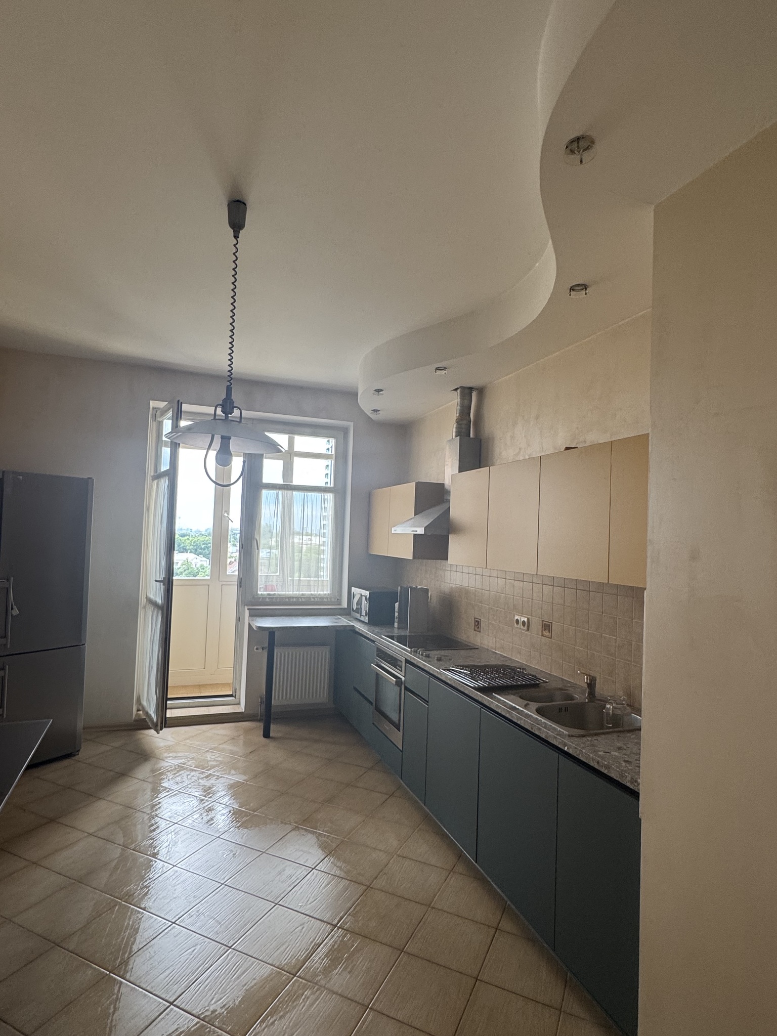 Аренда 3-комнатной квартиры 137 м², Евгения Коновальца ул., 32Б