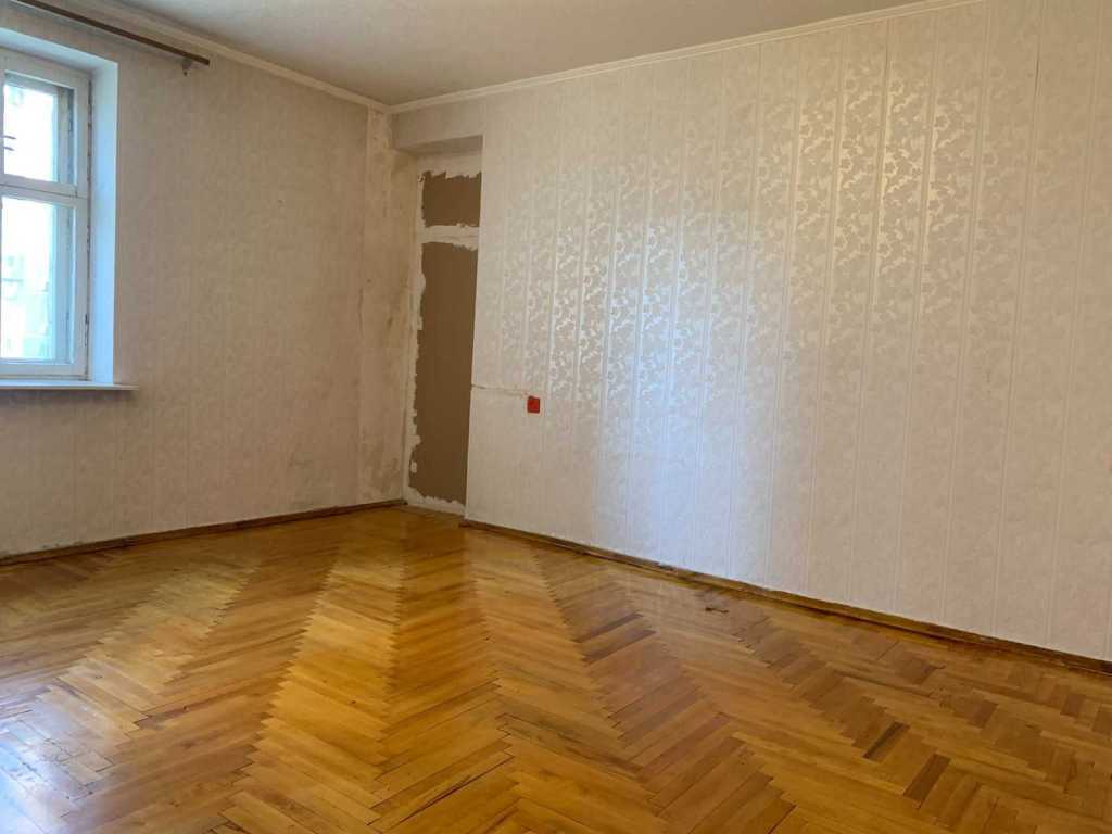 Продаж 2-кімнатної квартири 65 м², Золотоустівська вул., 4