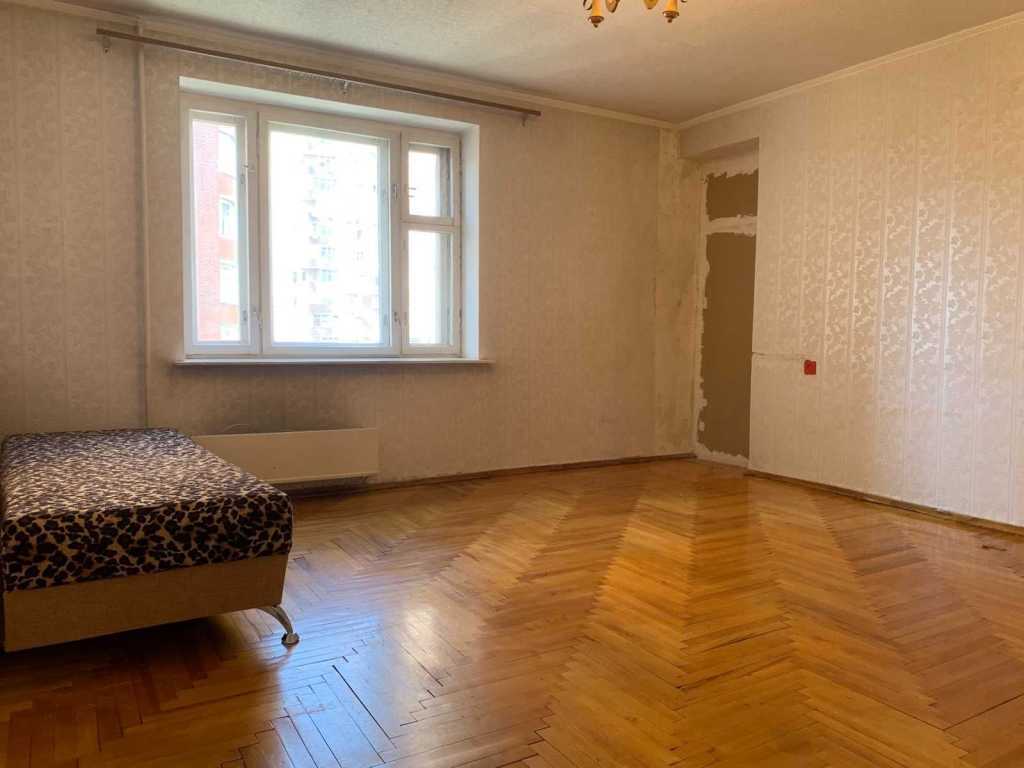 Продаж 2-кімнатної квартири 65 м², Золотоустівська вул., 4