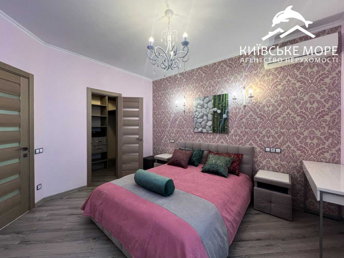Продаж 3-кімнатної квартири 63.4 м², Воскресенська вул., 16Б
