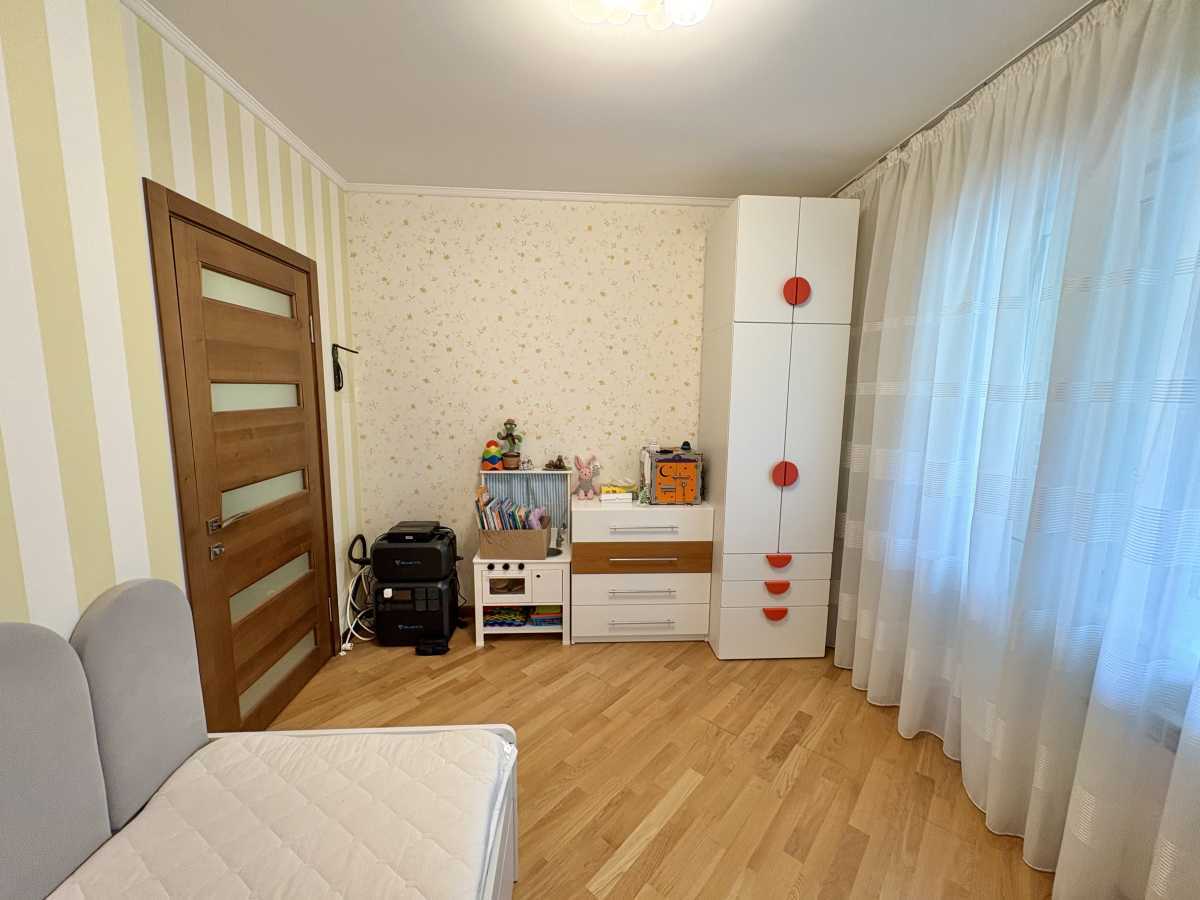 Аренда 3-комнатной квартиры 70 м², Красный пер., 7
