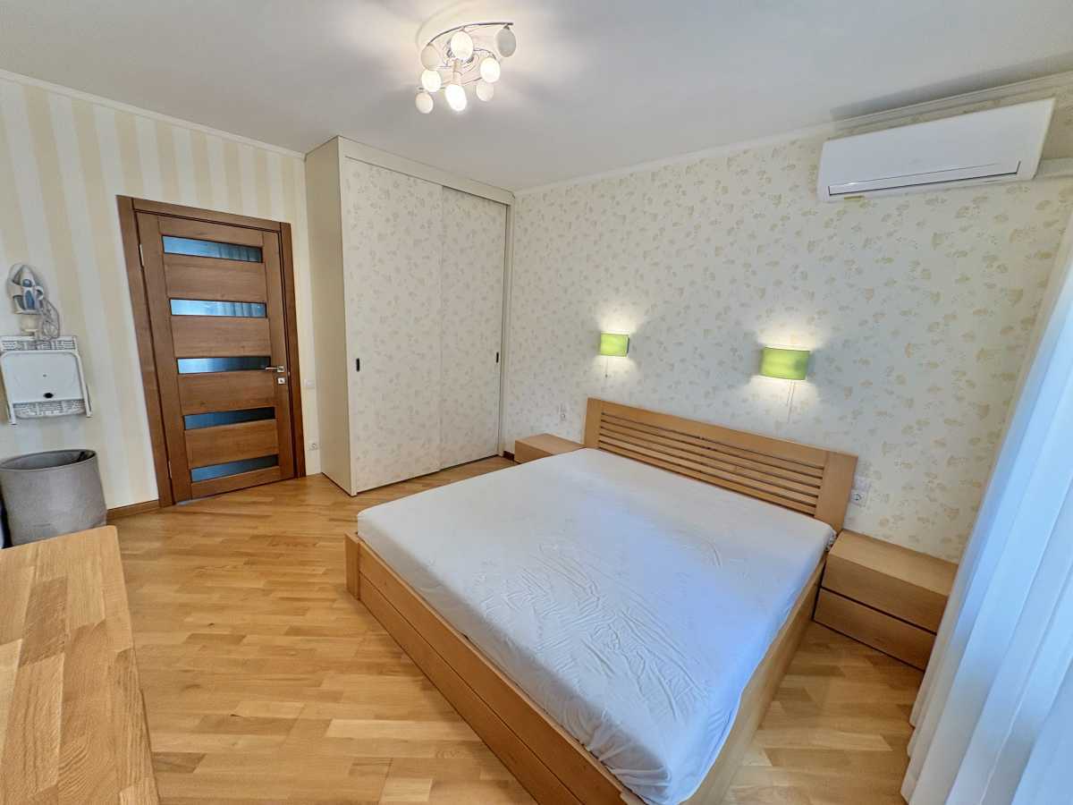 Аренда 3-комнатной квартиры 70 м², Красный пер., 7