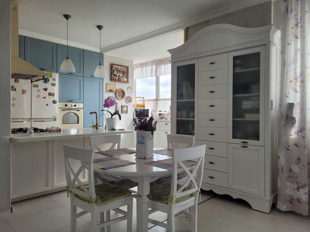 Продаж 3-кімнатної квартири 85 м², Виставкова вул., 14