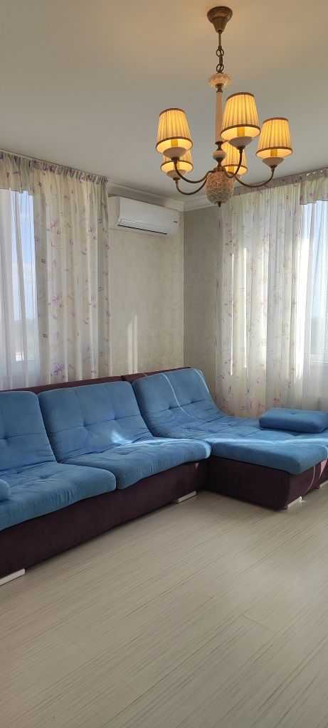 Продаж 3-кімнатної квартири 85 м², Виставкова вул., 14
