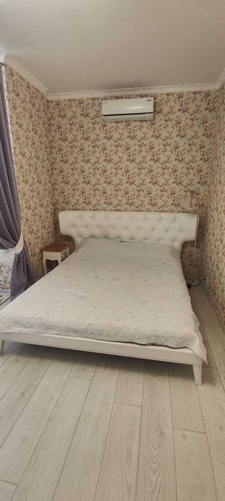 Продаж 3-кімнатної квартири 85 м², Виставкова вул., 14