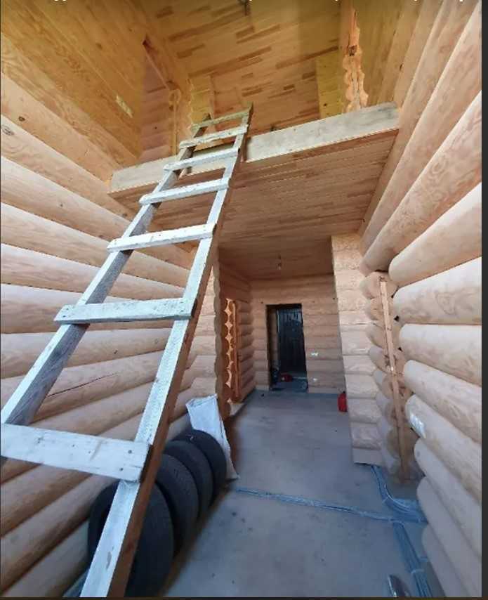 Продажа дома 200 м², Приміська