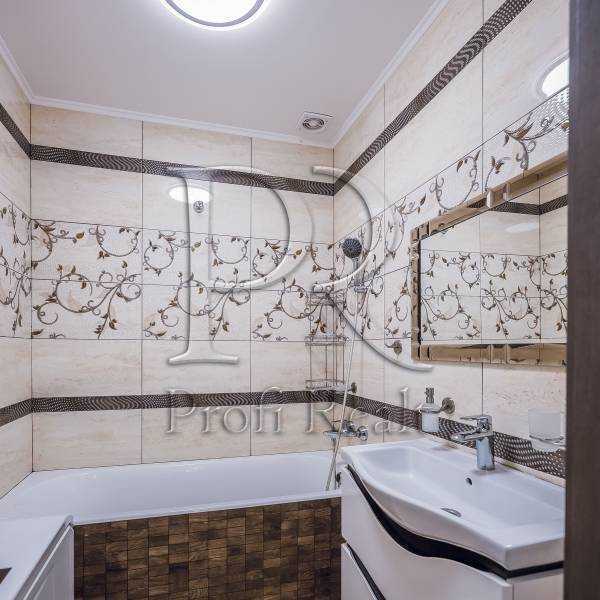 Продаж 3-кімнатної квартири 96 м², Білогородська вул., 51/5