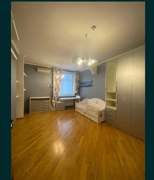 Аренда 4-комнатной квартиры 195 м², Старонаводницкая ул., 13