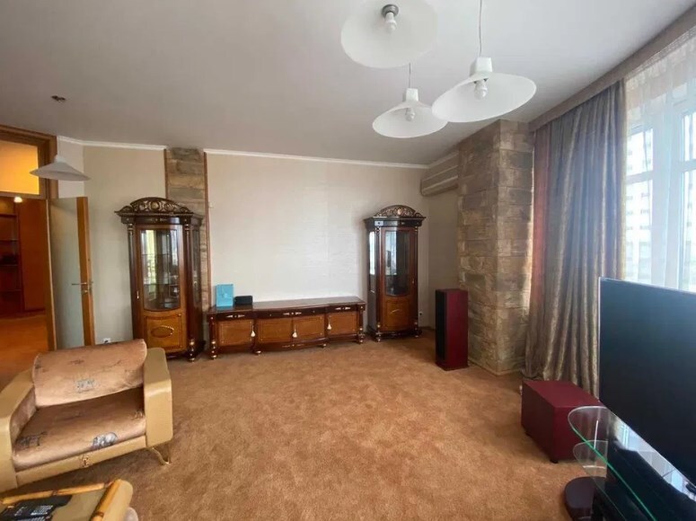 Аренда 4-комнатной квартиры 195 м², Старонаводницкая ул., 13