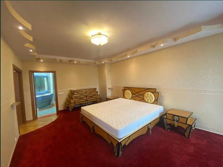 Аренда 4-комнатной квартиры 195 м², Старонаводницкая ул., 13