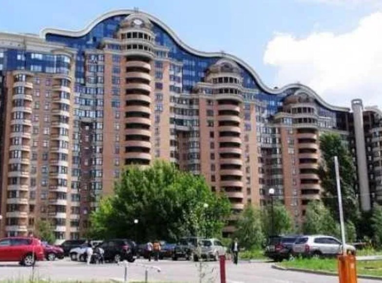 Аренда 4-комнатной квартиры 195 м², Старонаводницкая ул., 13