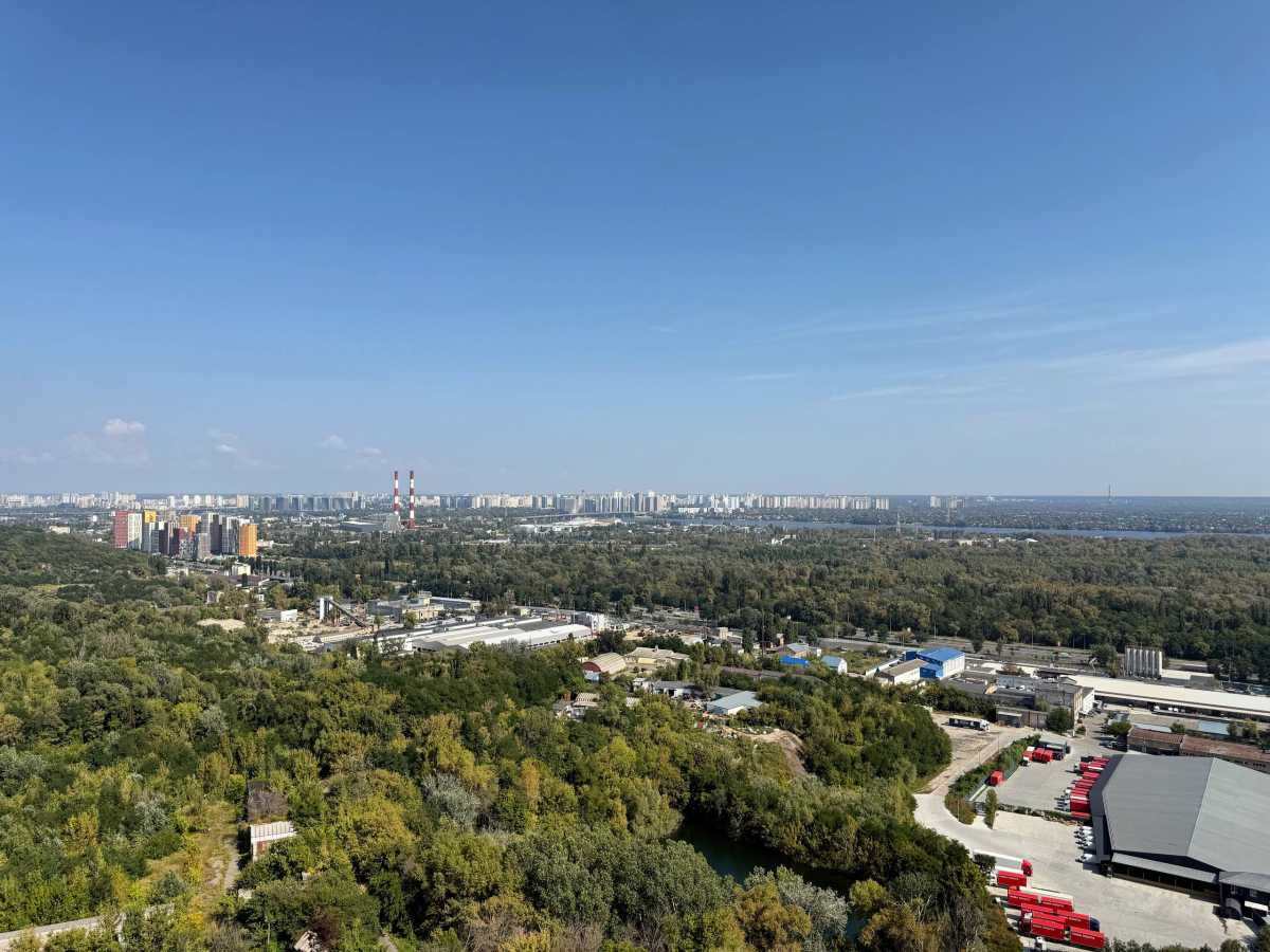 Продаж 3-кімнатної квартири 70.3 м², Моторний пров., 11