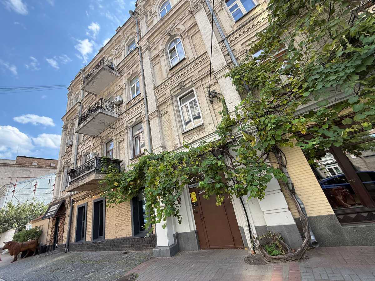 Продаж 3-кімнатної квартири 97 м², Саксаганського вул., 147/5