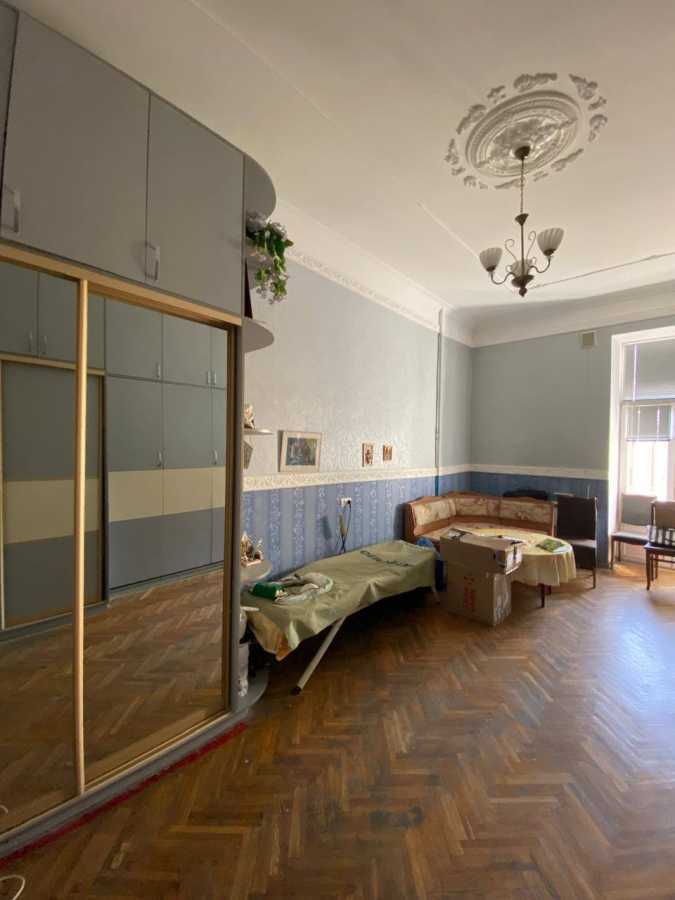 Продаж 3-кімнатної квартири 97 м², Саксаганського вул., 147/5