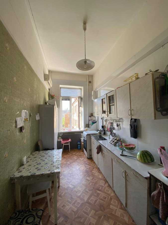 Продаж 3-кімнатної квартири 97 м², Саксаганського вул., 147/5