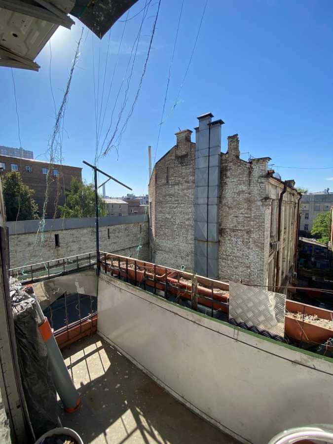 Продаж 3-кімнатної квартири 97 м², Саксаганського вул., 147/5