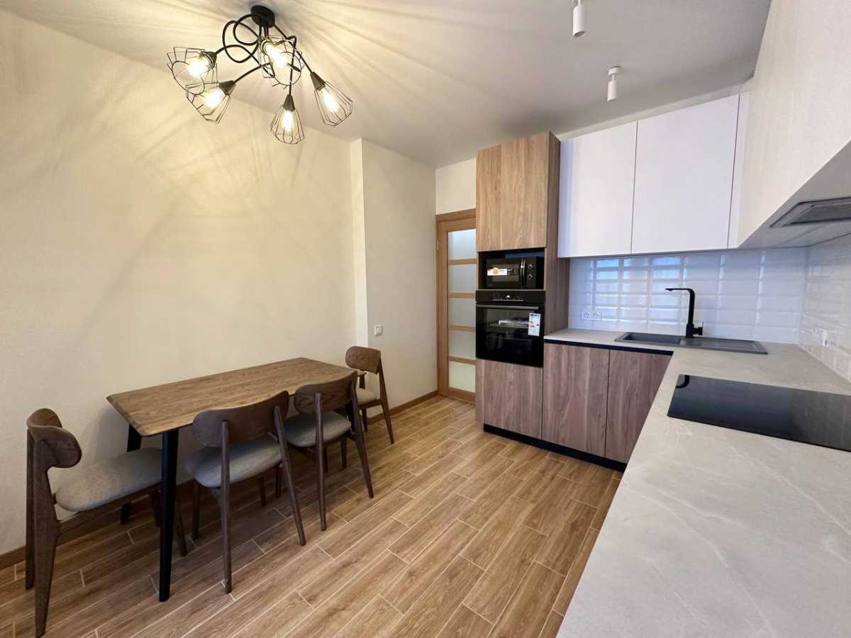 Оренда 2-кімнатної квартири 58 м², Наддніпрянське шосе, 2а