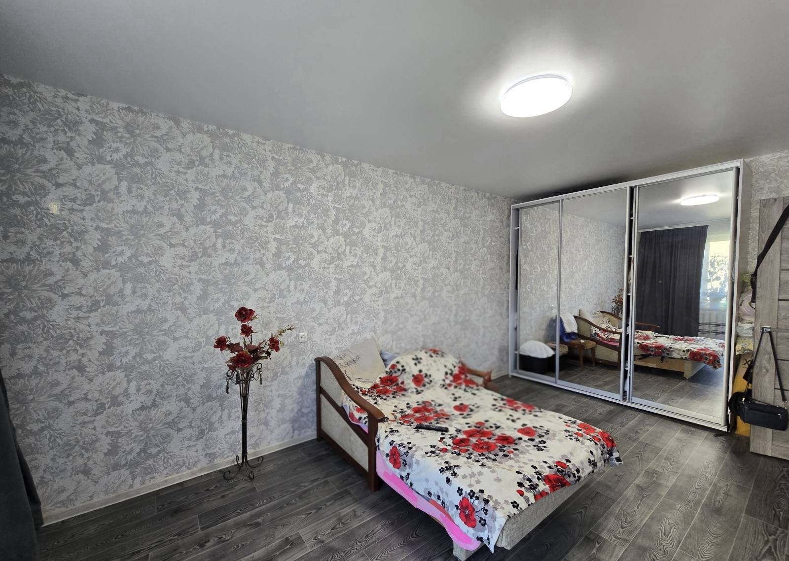 Продаж 1-кімнатної квартири 34 м², Академіка Глушко просп., 11