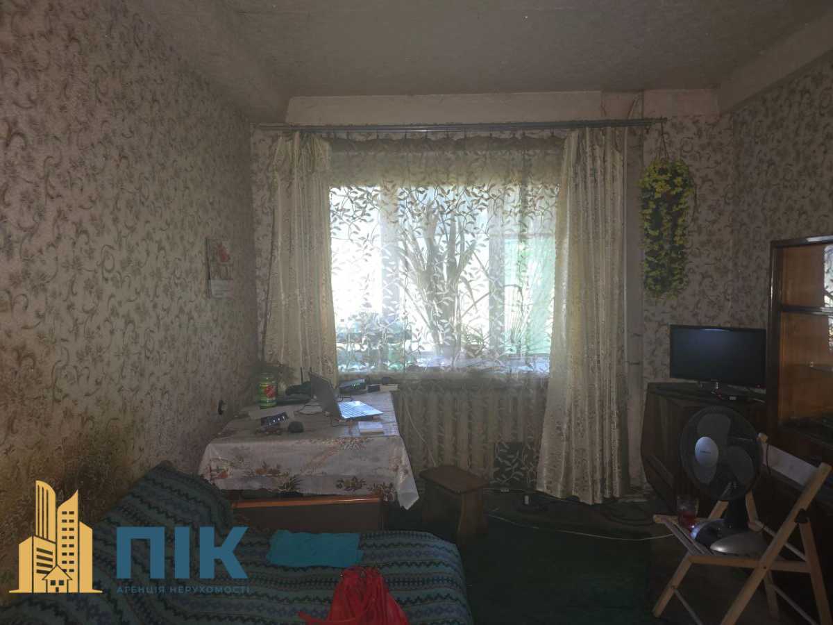 Продаж 2-кімнатної квартири 43 м², Братиславська вул., 26