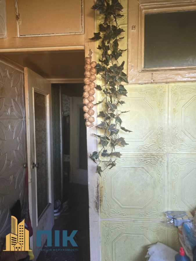 Продаж 2-кімнатної квартири 43 м², Братиславська вул., 26