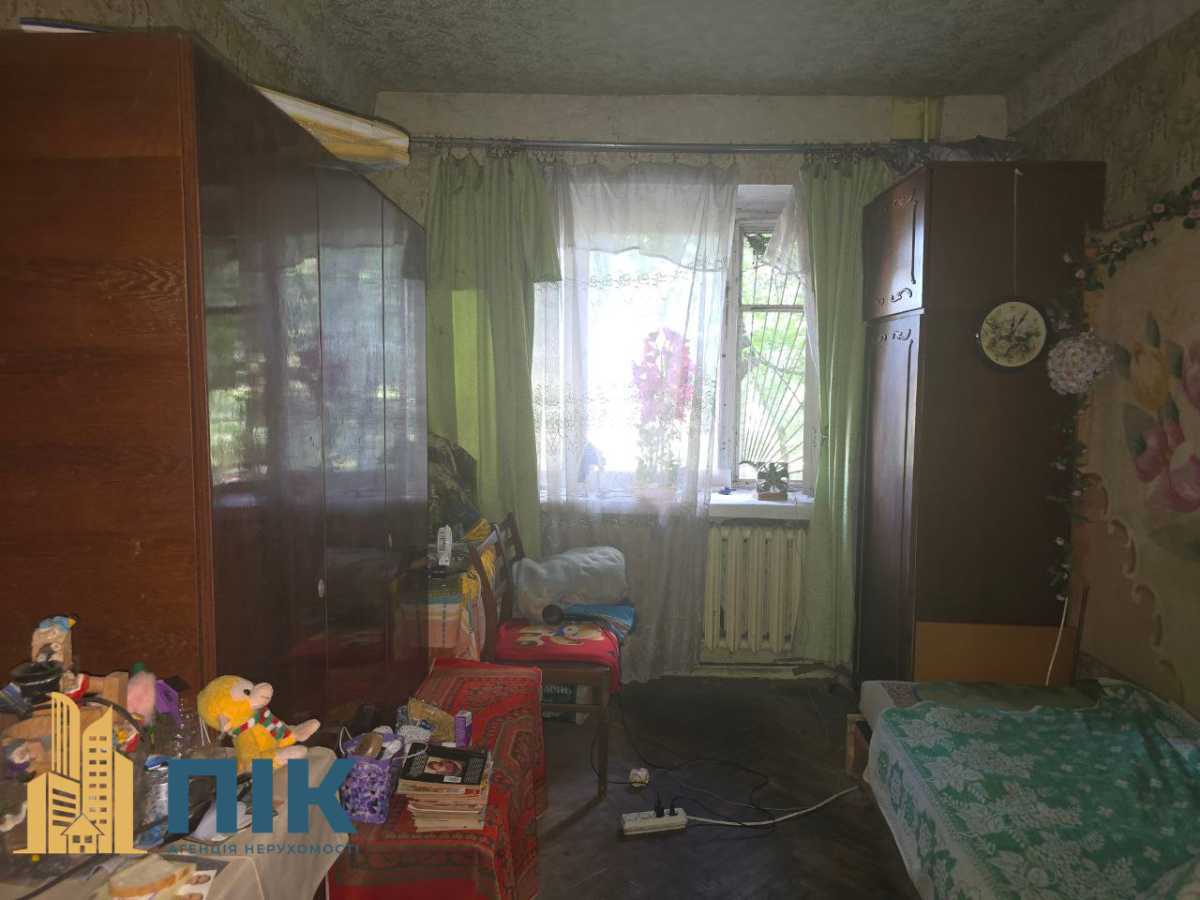 Продаж 2-кімнатної квартири 43 м², Братиславська вул., 26