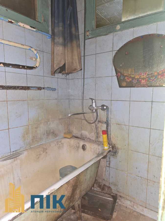 Продаж 2-кімнатної квартири 43 м², Братиславська вул., 26