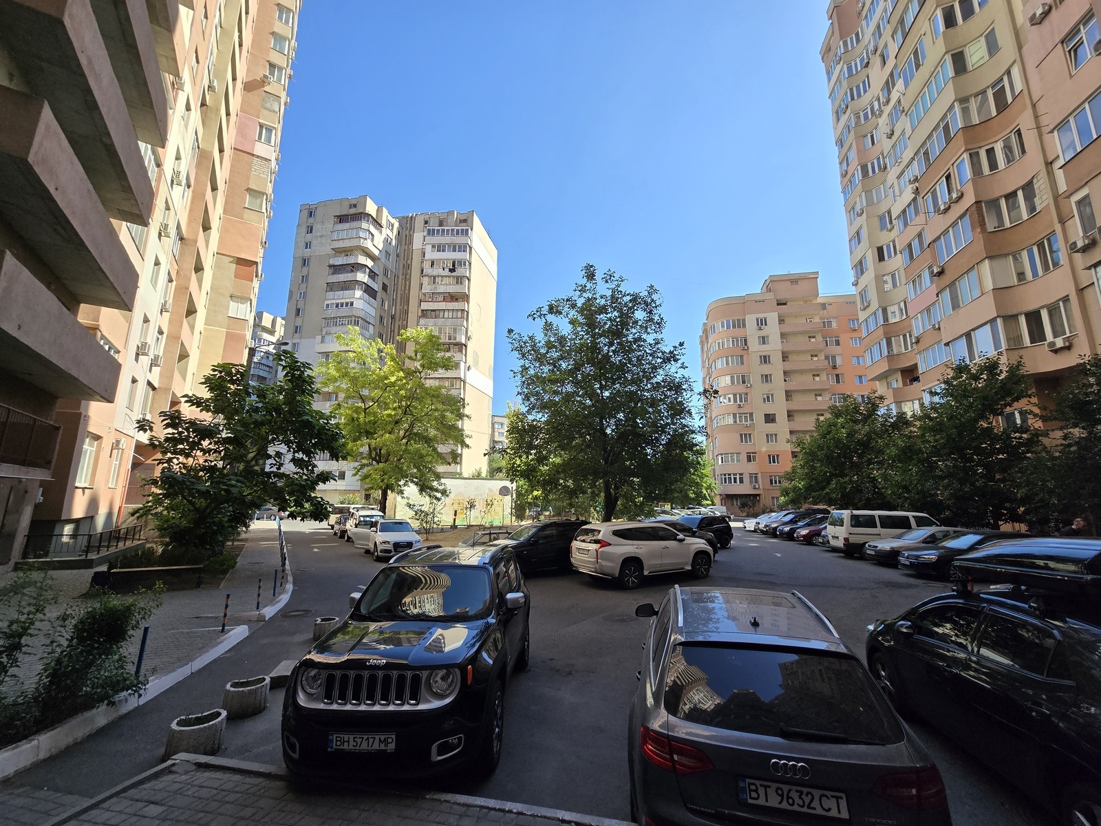 Продажа 1-комнатной квартиры 42.3 м², Небесной сотни просп., 3А К6