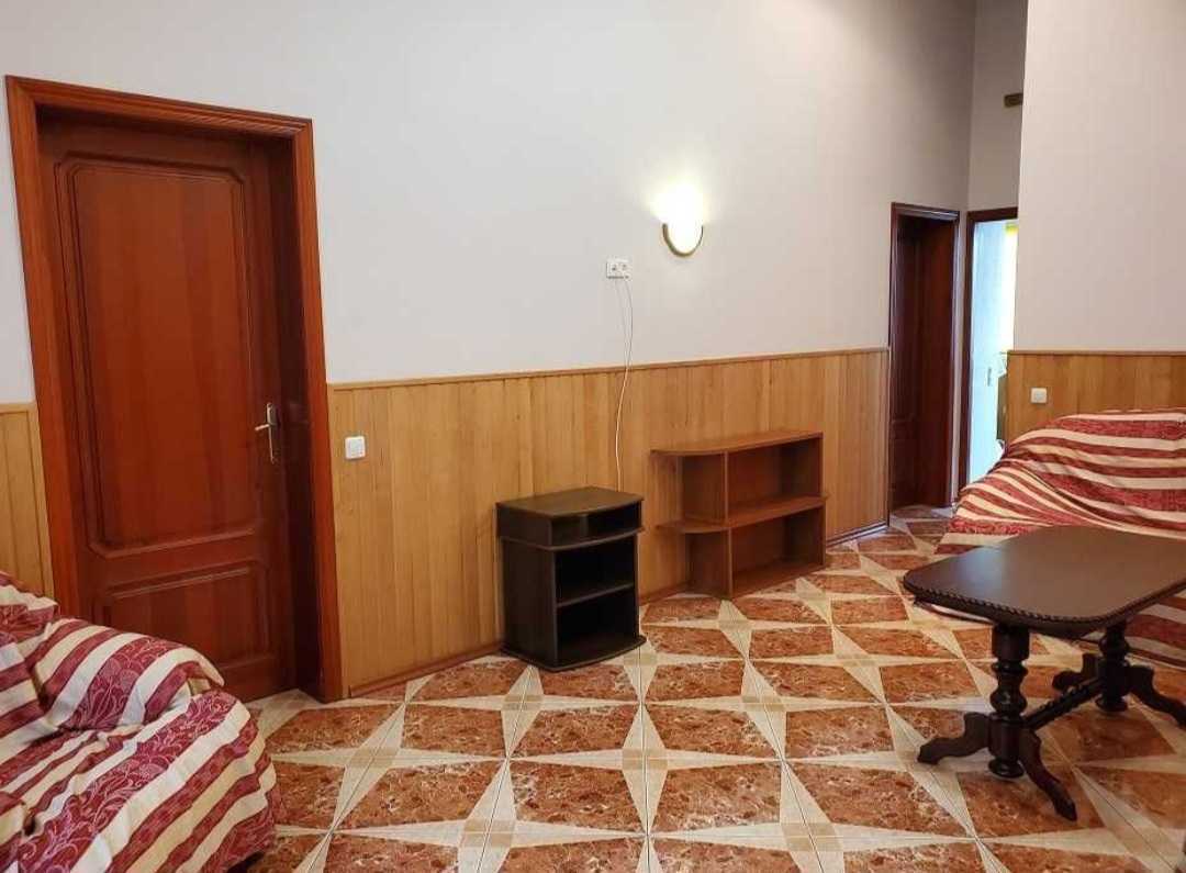 Аренда 3-комнатной квартиры 65 м², Богдана Хмельницкого ул., 32