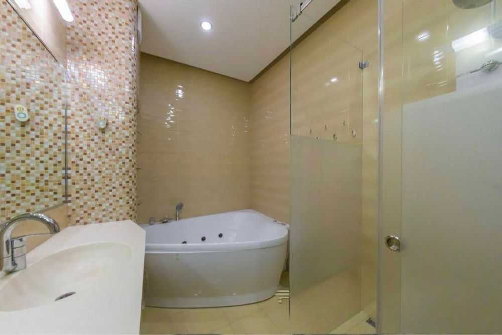 Аренда 3-комнатной квартиры 127 м², Дружбы Народов бул., 14-16