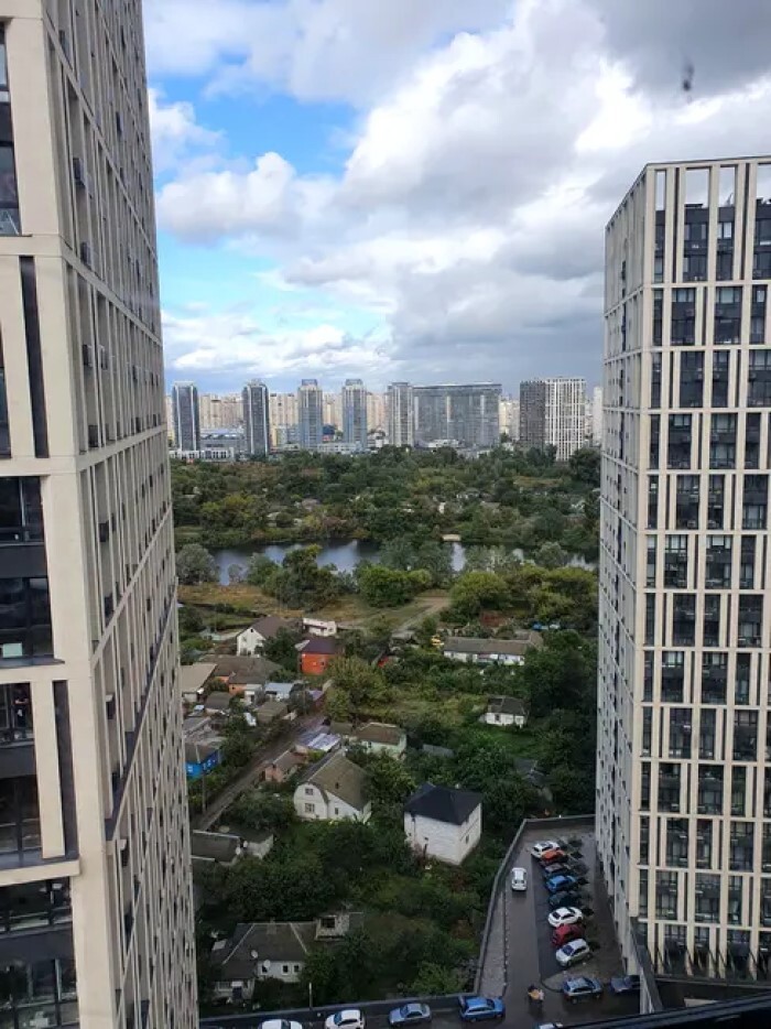 Продажа 4-комнатной квартиры 105 м², Заречная ул., 2 К2