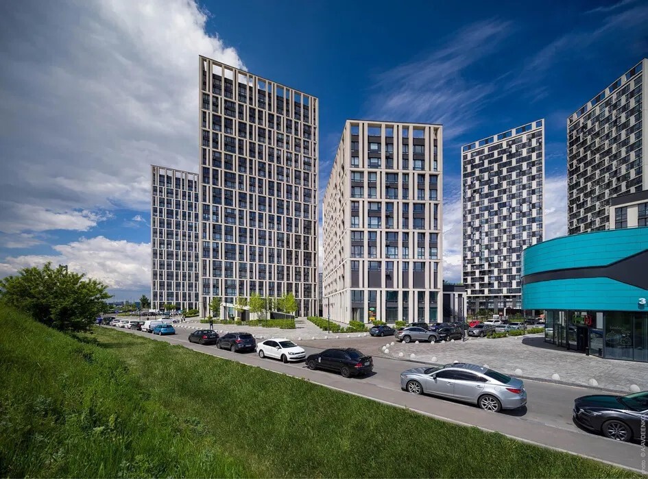 Продажа 4-комнатной квартиры 105 м², Заречная ул., 2 К2