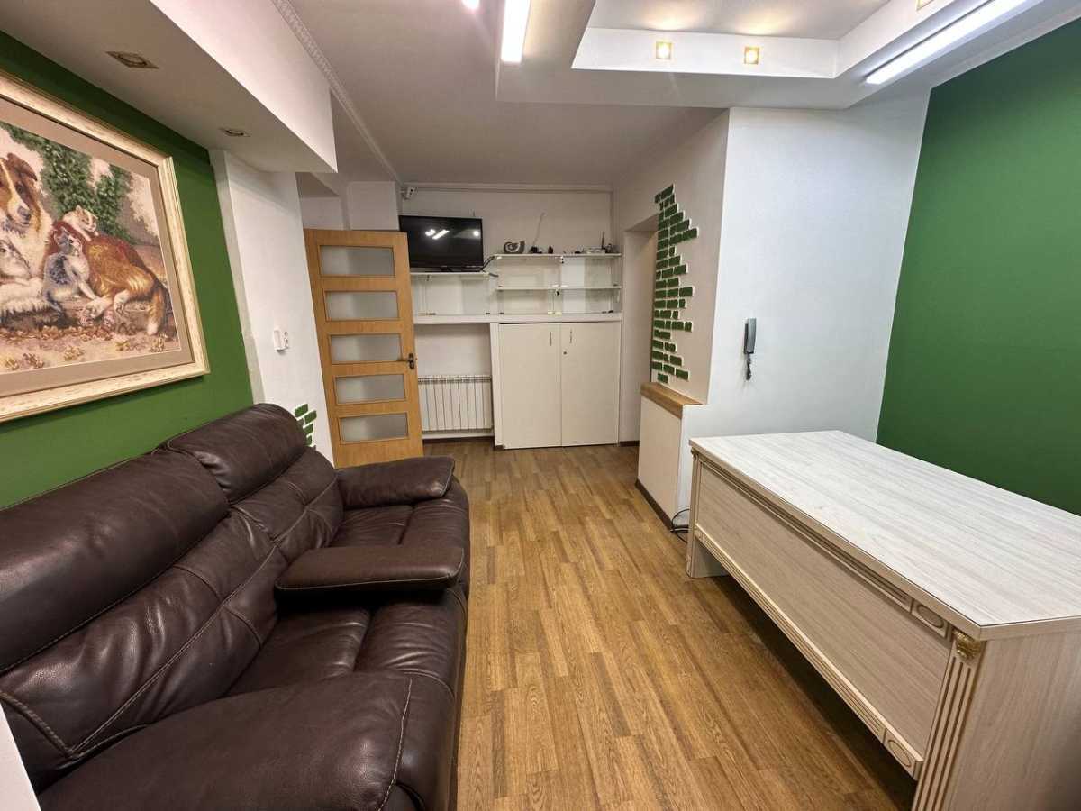 Продажа офиса 38 м², Владимира Мономаха ул., 31