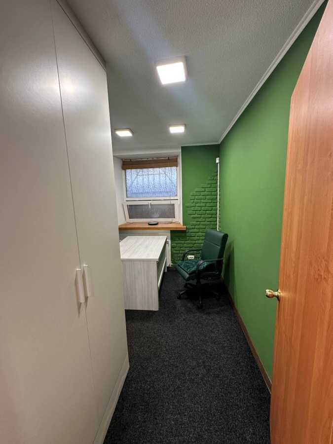 Продажа офиса 38 м², Владимира Мономаха ул., 31