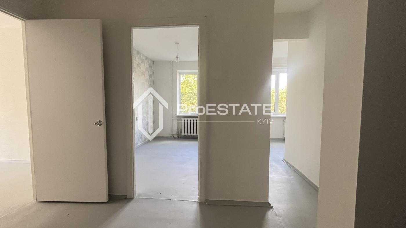 Продаж 3-кімнатної квартири 51 м², Соцмістечко вул., 350