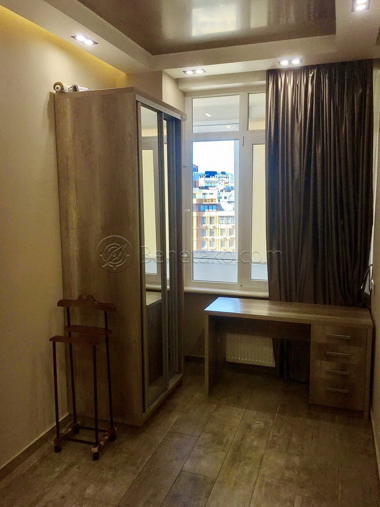Оренда 3-кімнатної квартири 90 м², Генуэзская вул., 5