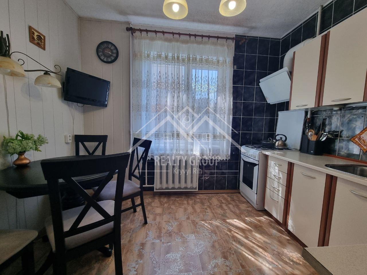 Продажа 3-комнатной квартиры 72 м², Вечерний бул., 14