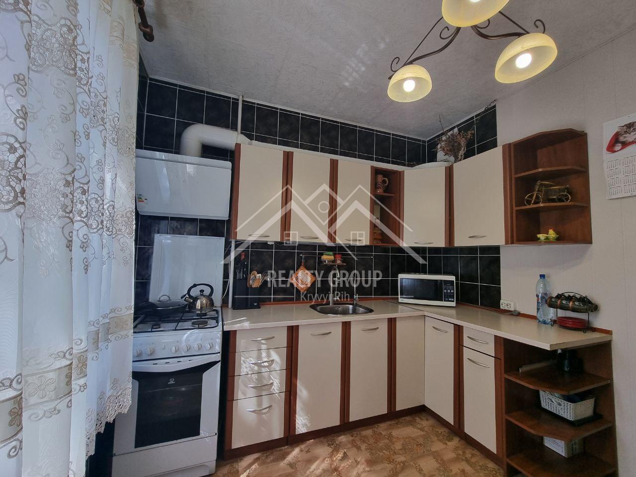 Продажа 3-комнатной квартиры 72 м², Вечерний бул., 14
