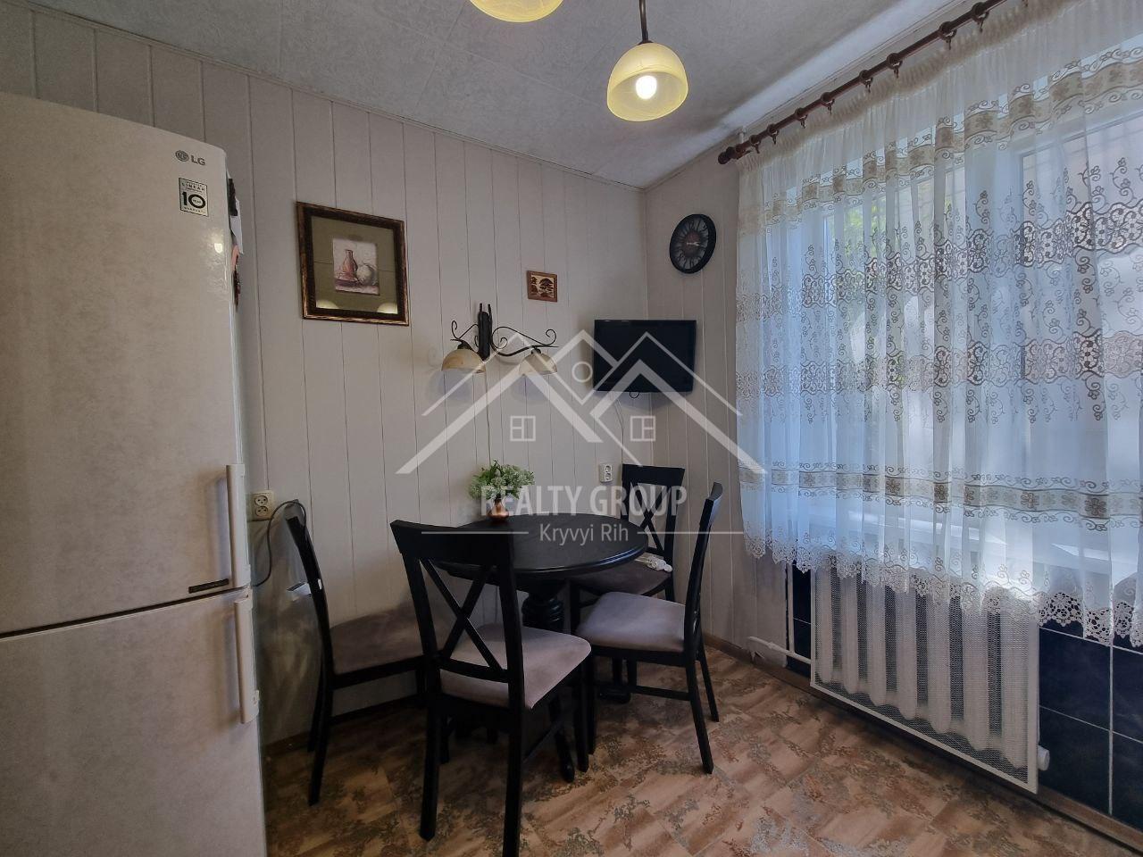 Продажа 3-комнатной квартиры 72 м², Вечерний бул., 14