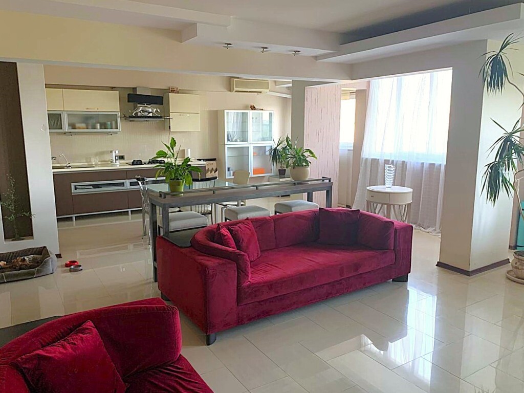 Продажа 4-комнатной квартиры 135 м², Фонтанская дор., 55А